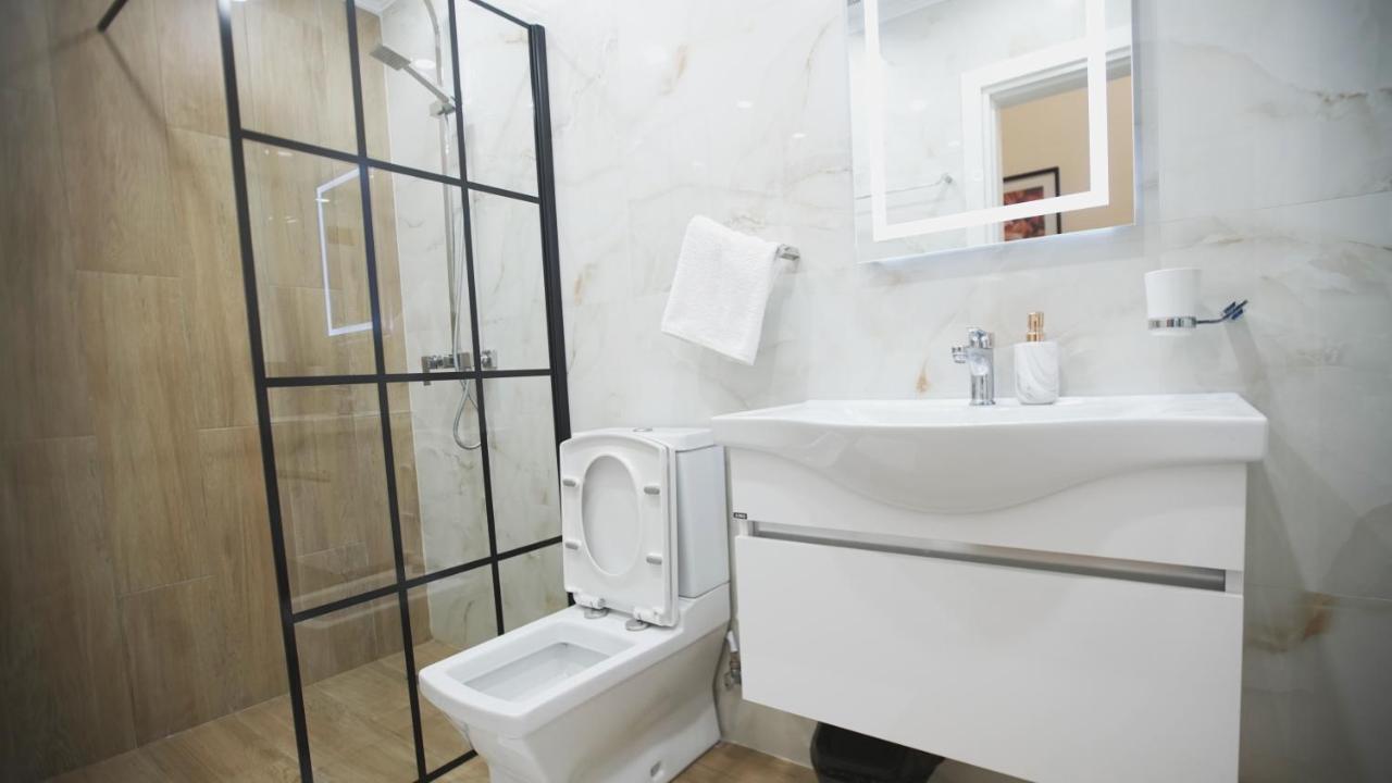 Daily Rent Studio Apartments Tirana Exterior foto